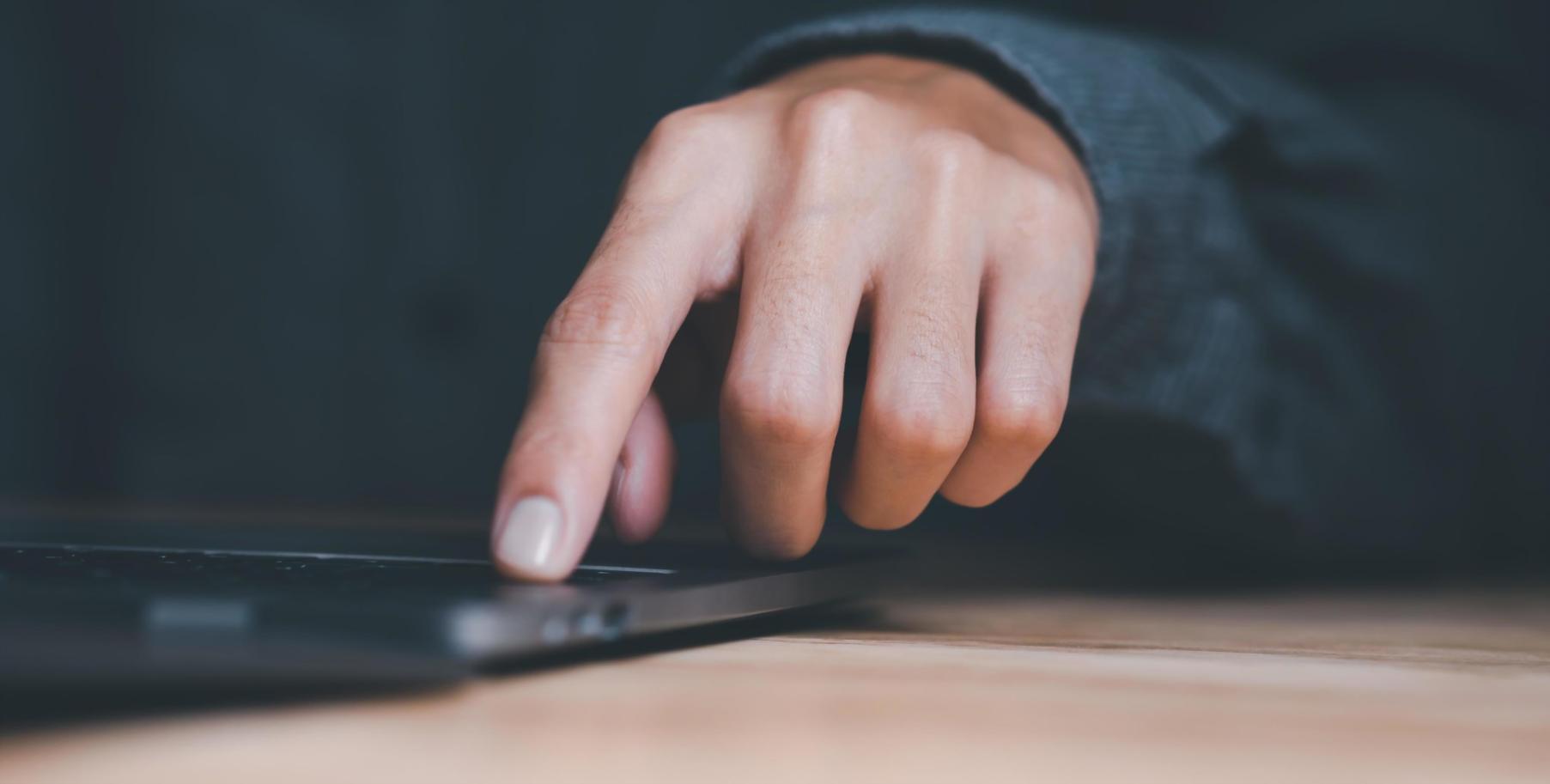 Il team fynexara al lavoro durante una consulenza personalizzata con un cliente